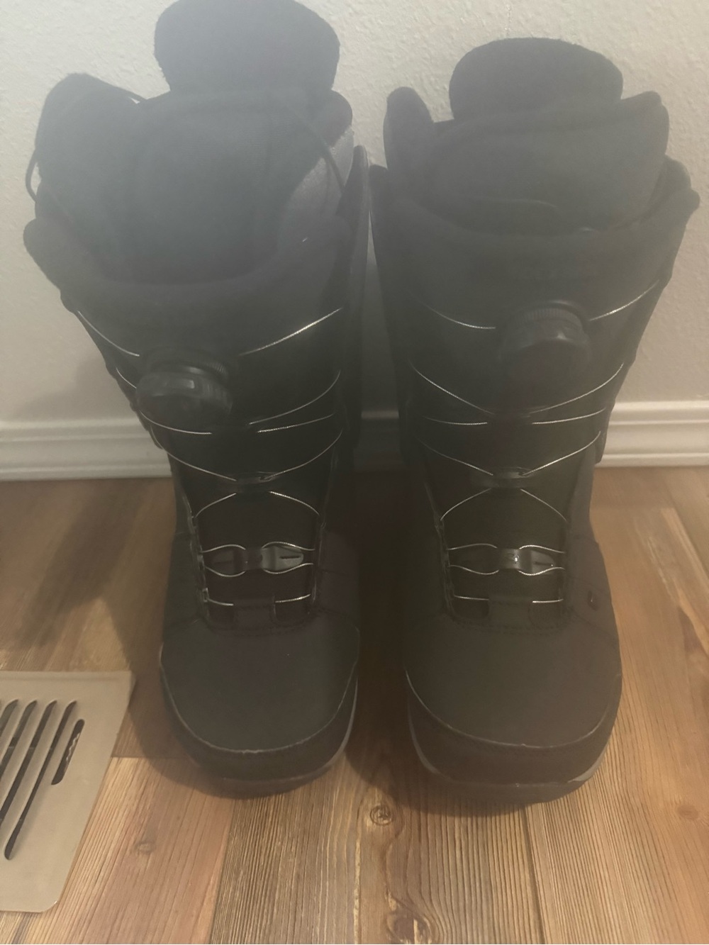Ride Sage BOA Snowboard Boots - Size 10 Women’s